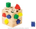 0575 Shape Sorting Cube by Melissa & Doug