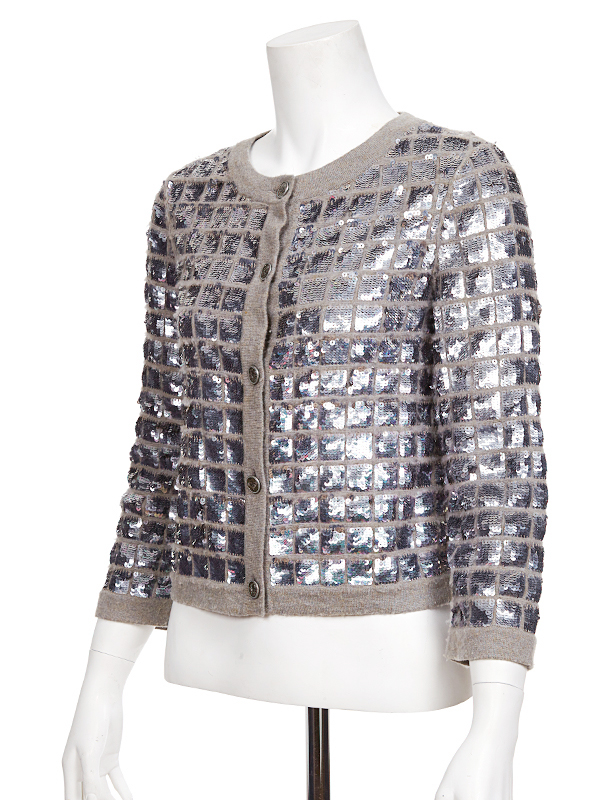 CHANEL 08P Gray Silver Sequin Cardigan FR-38 | Tet-a-Tet with ...