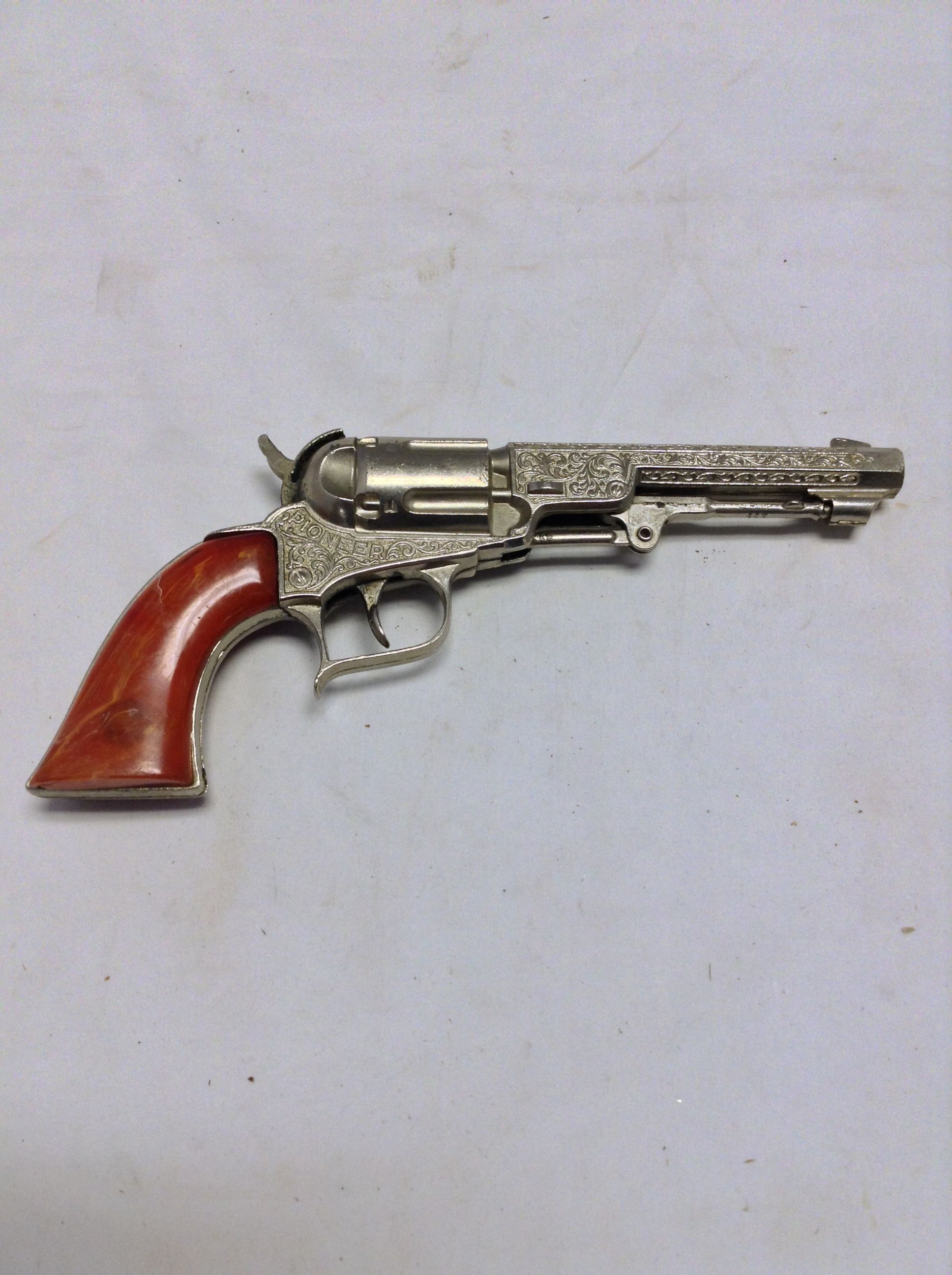HUBLEY PIONEER CAP GUN Alabama Furniture