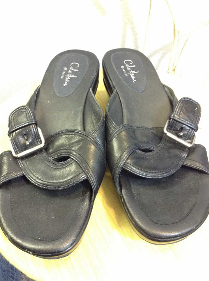 cole haan flip flops womens