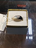 14K Gold Mother of Pearl and Onyx Ring  Size 7