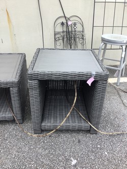 Signature Elite Park Grey Wicker Outdoor End Table - 22.5 X 22.5 X 22.5