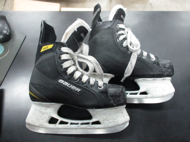ruw Verkleuren ruw Used Bauer Supreme 140 Hockey Skates Size 2 | C & S Sporting Goods