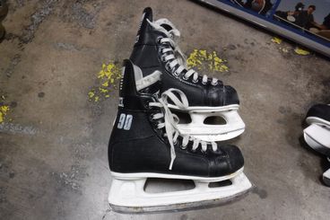 ccm champion 90 hockey skates