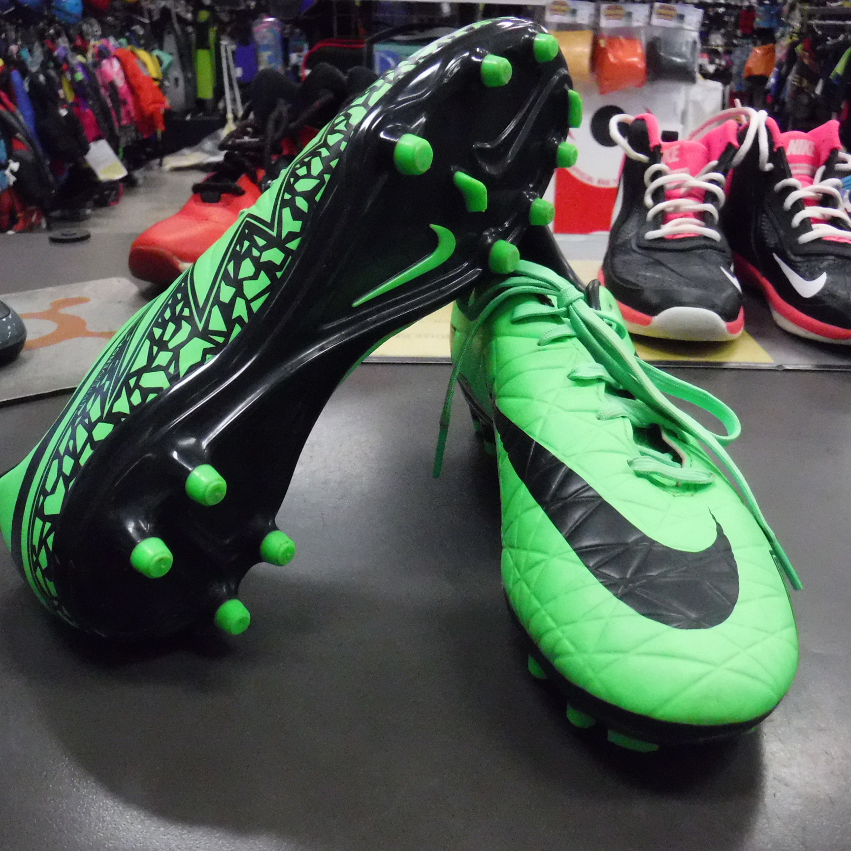 Used Nike Hypervenom Soccer Cleats Sz 6 