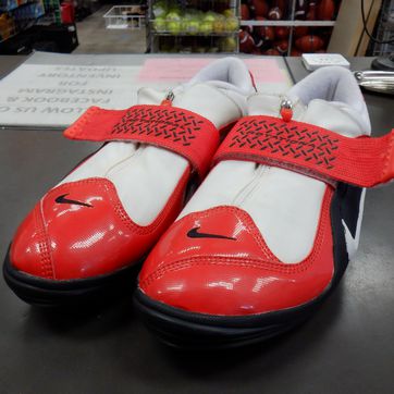 throwing shoes for track and field women's