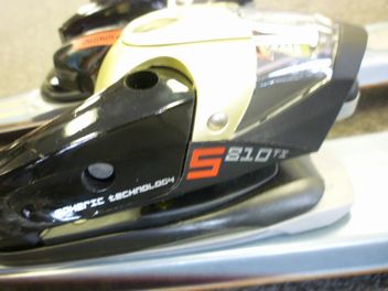 salomon axendo 8