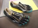 Used-Vibram-FiveFingers-Size-5.5-Shoes_84305A.jpg