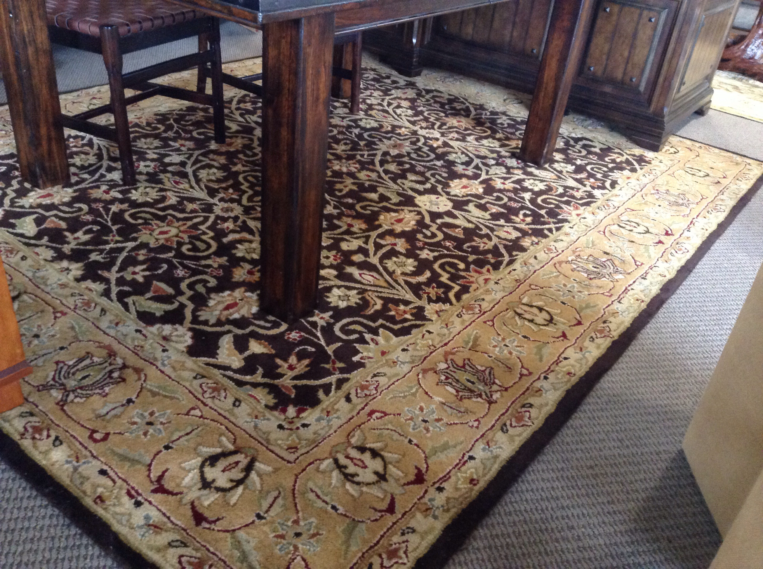 Decorative Rug Design With Consignment, LLC